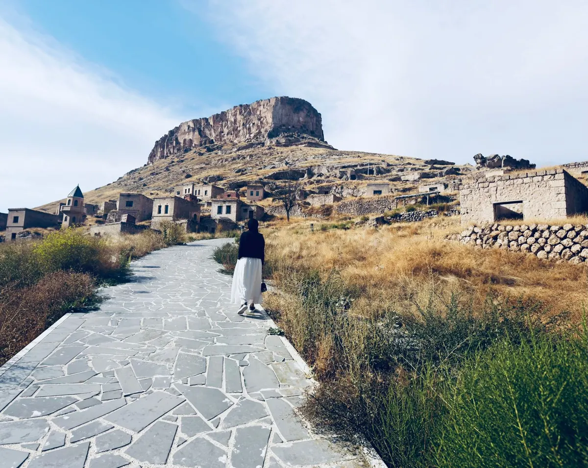 Common Mistakes to Avoid When Visiting Monastic Sites